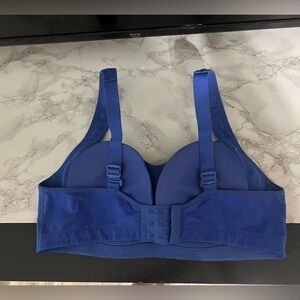 Lululemon ta ta tamer bra royal blue size 38D